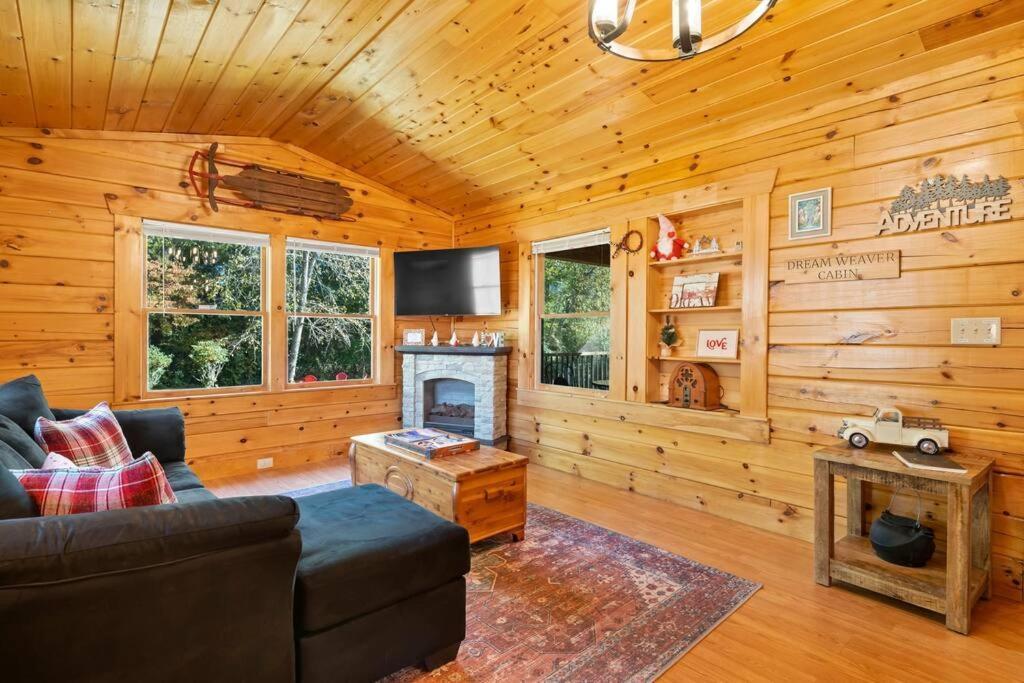 Dream Weaver Cabin Villa Candler Екстериор снимка
